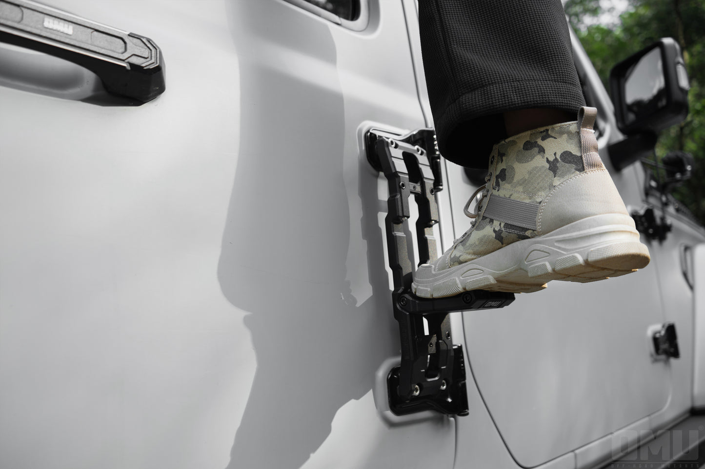 OMU Genesis Series Door Hinge Step Aluminum Folding Foot Pedal for Jeep Wrangler JK JL JT