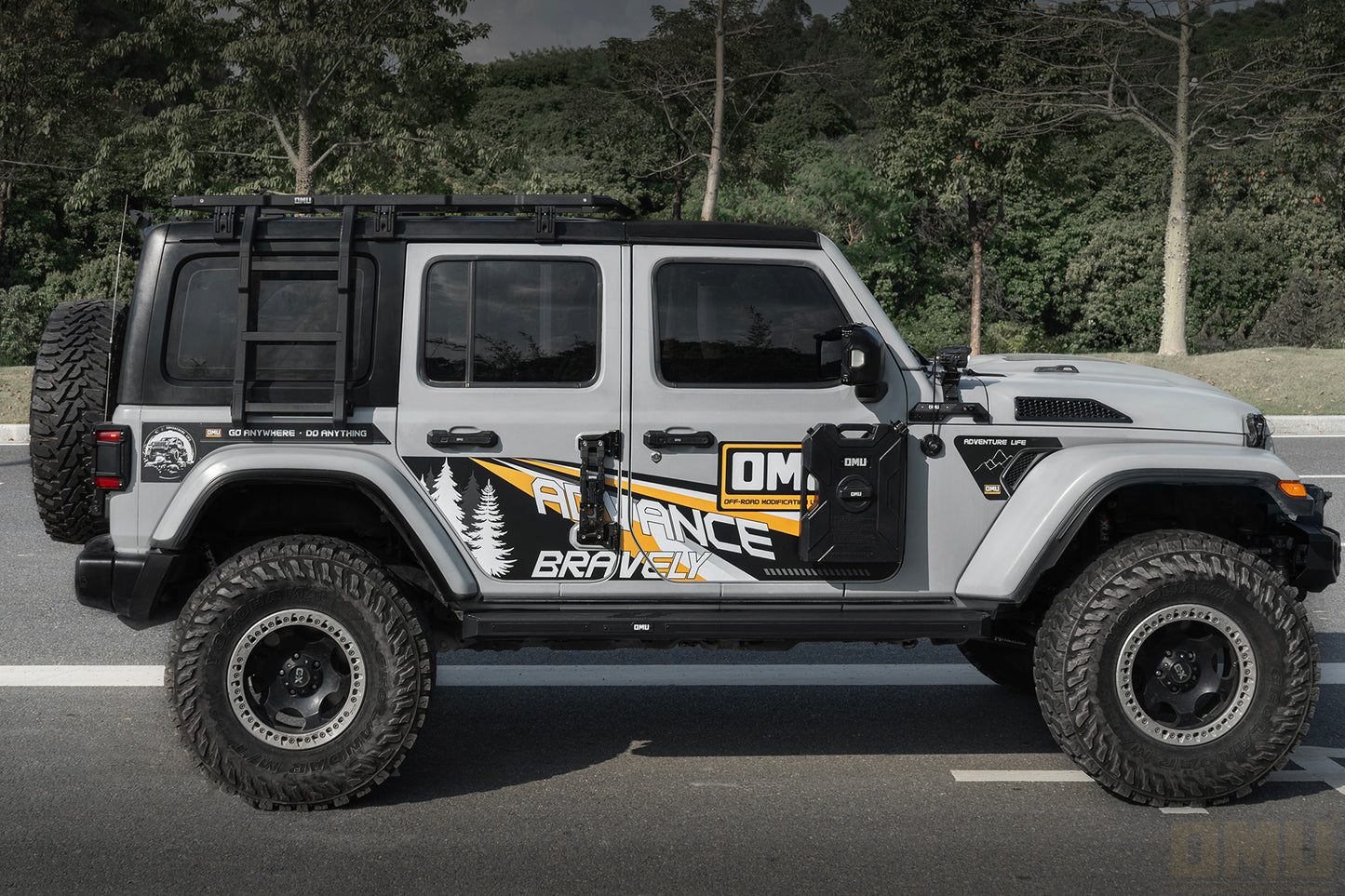 OMU Genesis Series Aluminum Running Board Side Step For Jeep Wrangler JL