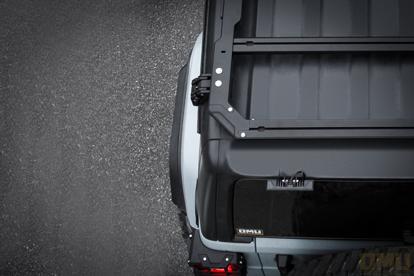 OMU Genesis Series Multifunctional Aluminum Roof Luggage Rack With Rear Window Side Ladder For Jeep Wrangler JL