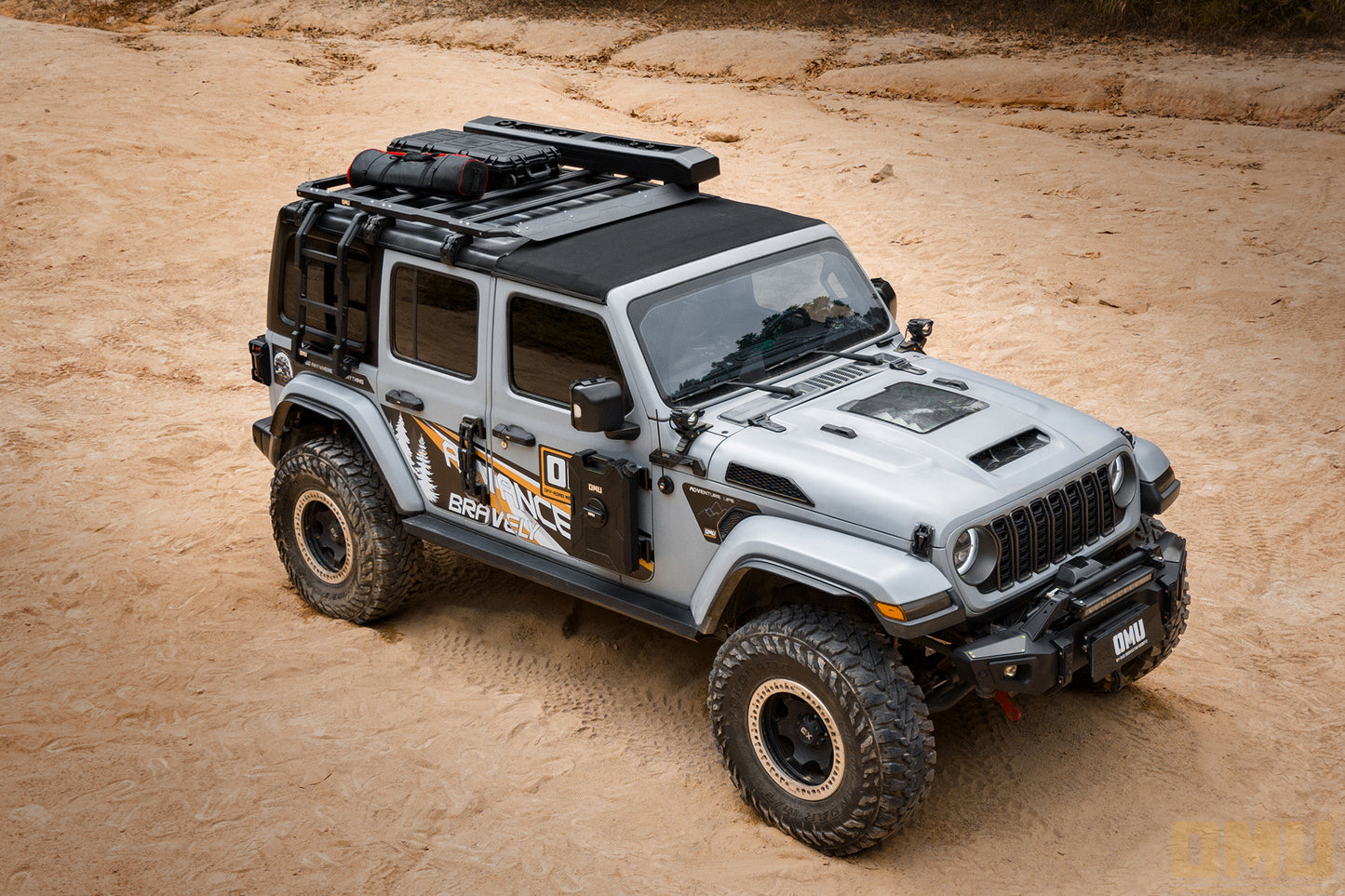 OMU Genesis Series Multifunctional Aluminum Roof Luggage Rack With Rear Window Side Ladder For Jeep Wrangler JL