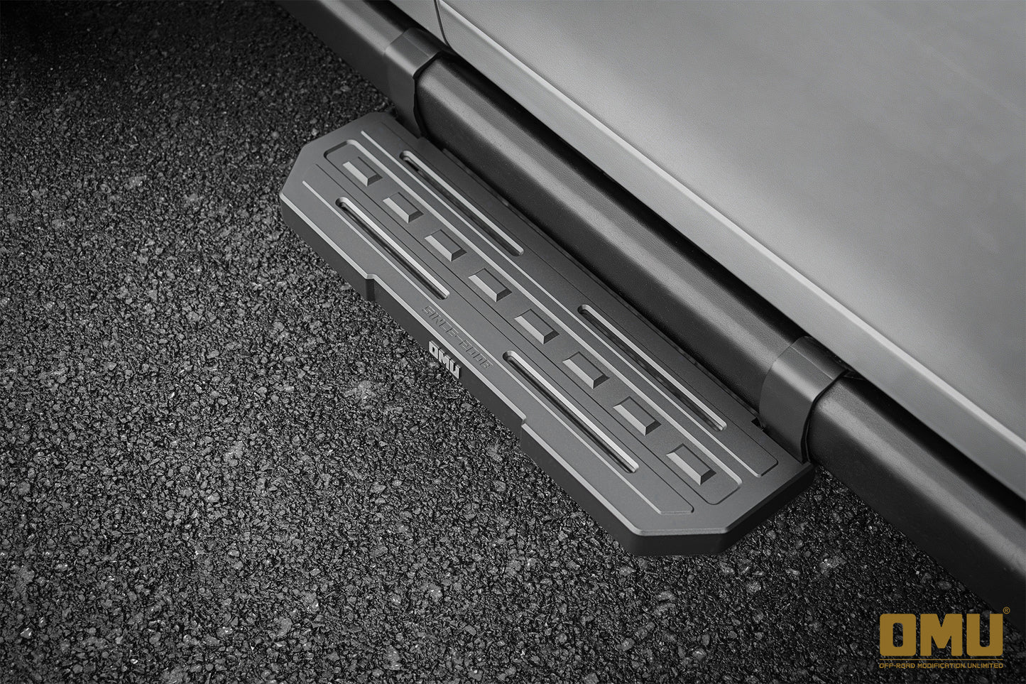 OMU Genesis Series  Running Board Side Step For Jeep Wrangler JK with Rubicon OEM side bar
