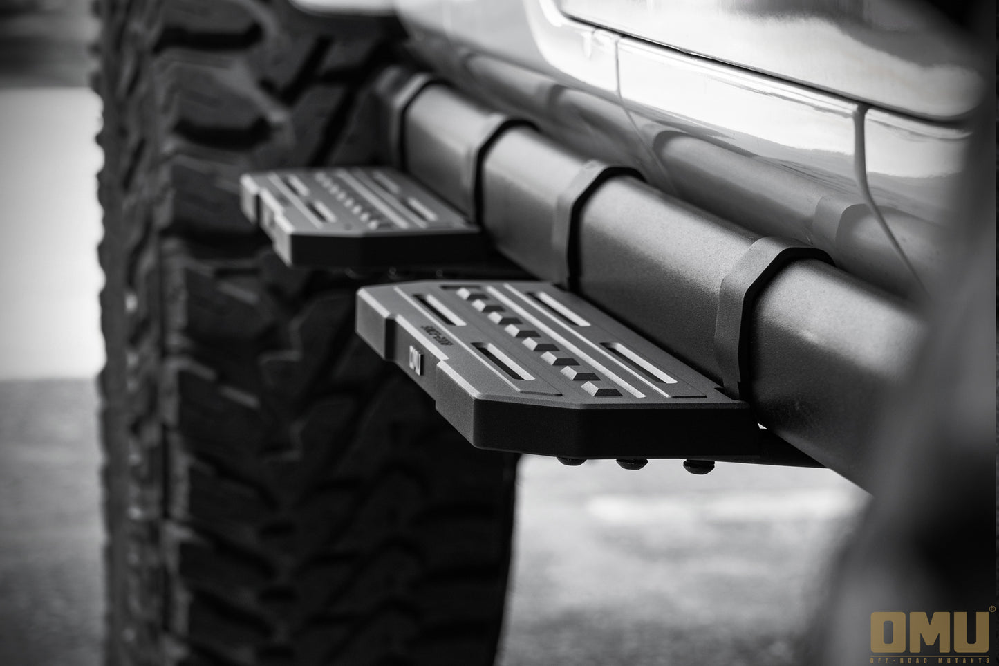 OMU Genesis Series  Running Board Side Step For Jeep Wrangler JL with Rubicon OEM side bar