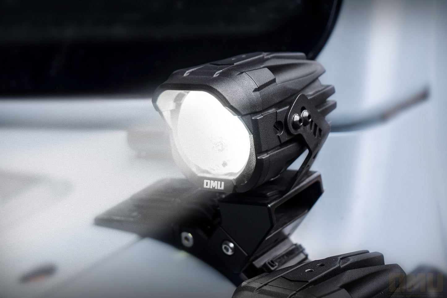 OMU Genesis Series Aluminum High Low Beam Switchable A-Pillar Spotlight For Vehicle Jeep Ford Etc
